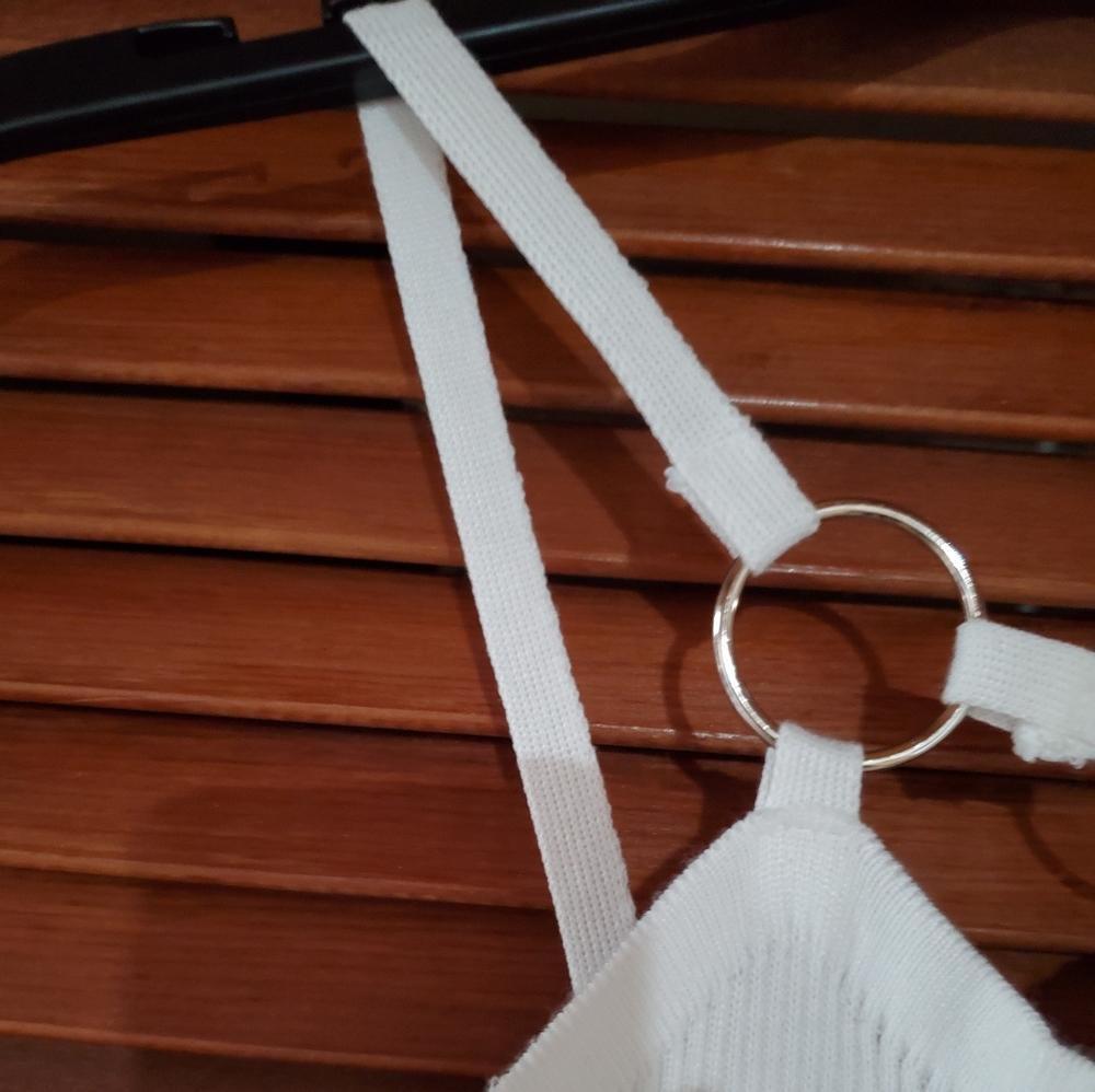 White Top - Picture 3 of 8